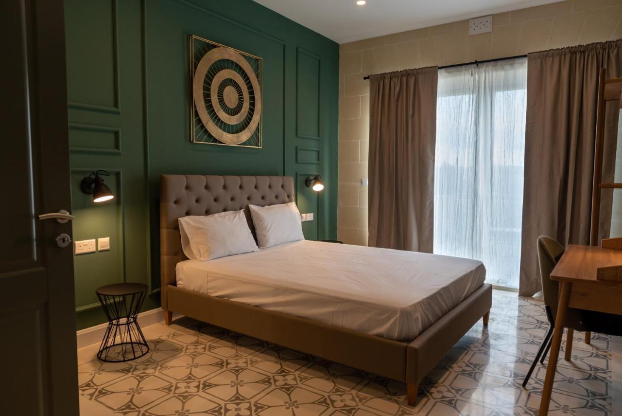 The Carob Tree Bed & Breakfast Victoria Bagian luar foto